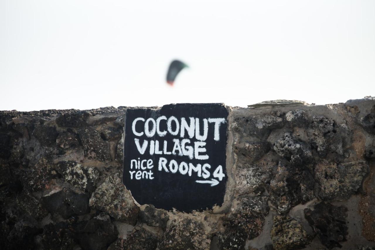 Coconut Village Beach Resort Диани Бийч Екстериор снимка