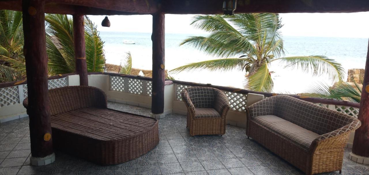 Coconut Village Beach Resort Диани Бийч Екстериор снимка